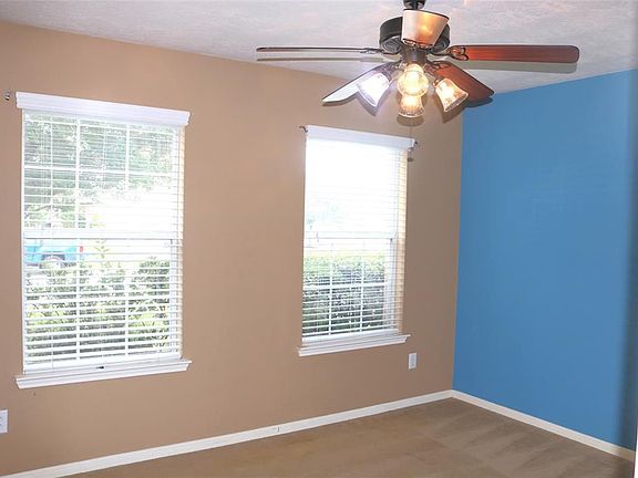 4th image of 15107 Summer Sunset Dr