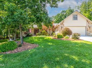 10 Creigmont Ln, Crossville, TN 38558
