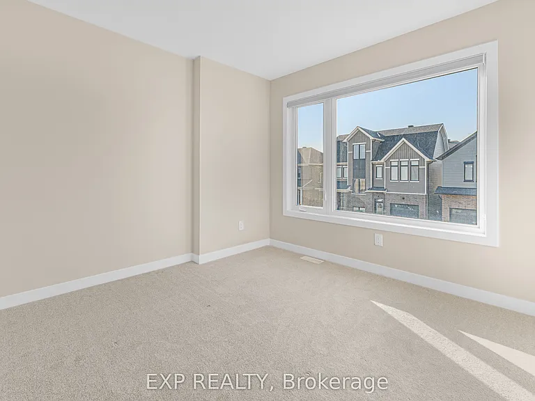 345 Peninsula Rd — Photo 11