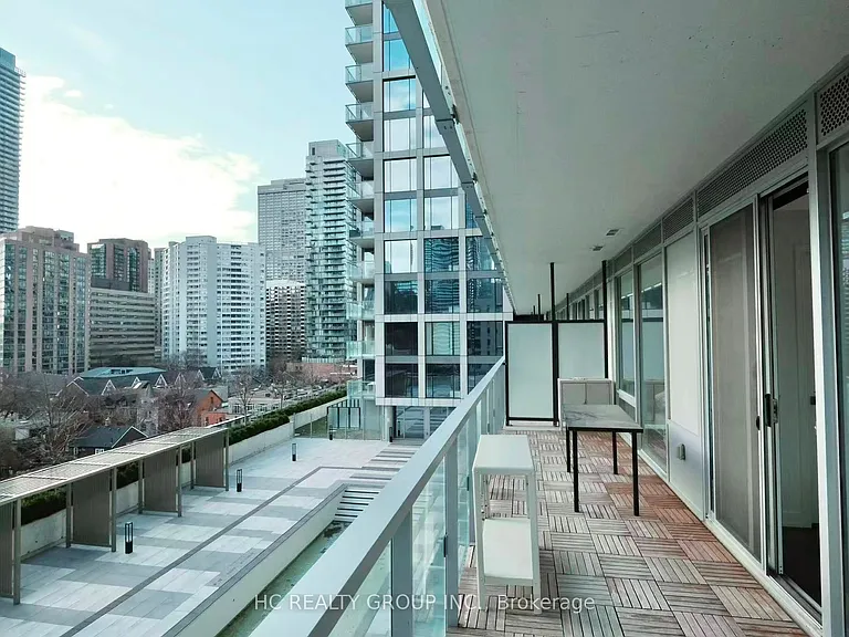 3 Gloucester St #809 — Photo 14