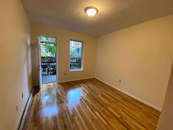 5th image of 381 Baltic St #1R