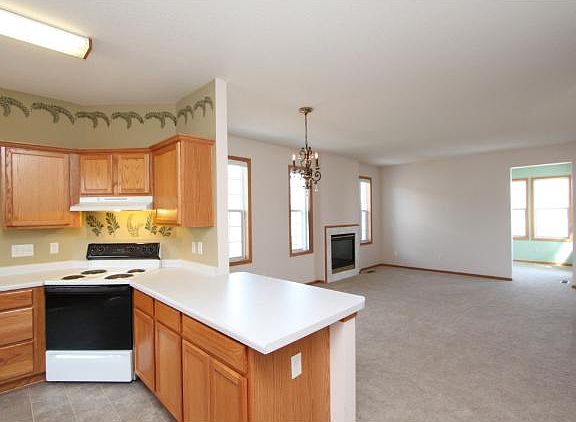 4th image of 10121 Pleasure Creek Pkwy W