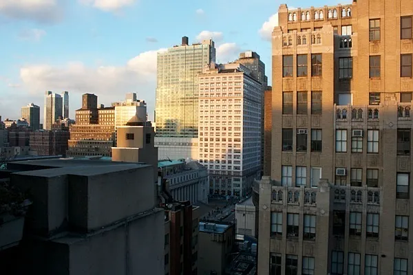 Rented by Luxury Property Group | media 19