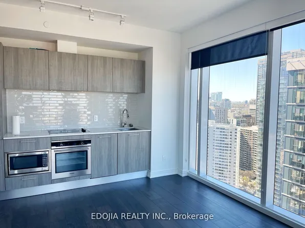 3 Gloucester St #3502, Toronto, ON M4Y 0C6