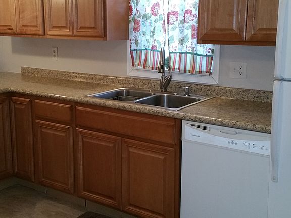 4th image of 954 Corliss Ave
