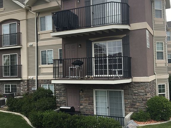 2nd image of 2122 N Morning Star Dr #6