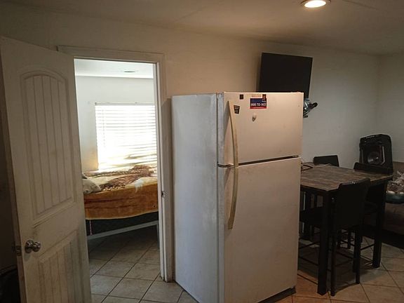 4th image of 17225 Valley Blvd Space 43