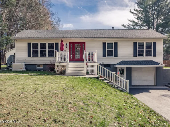 138 N 2nd Avenue, Broadalbin, NY 12025