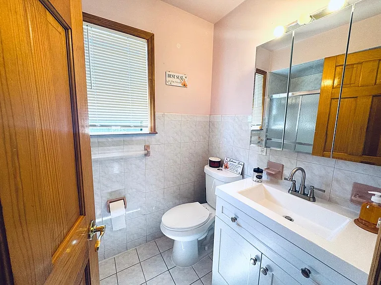 162 W 53rd St #2 — Photo 17