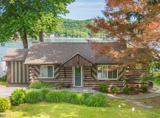 40 Birch Pkwy, Sparta, NJ 07871