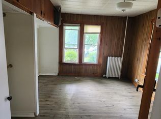 15 Blackinton St, North Adams, MA 01247