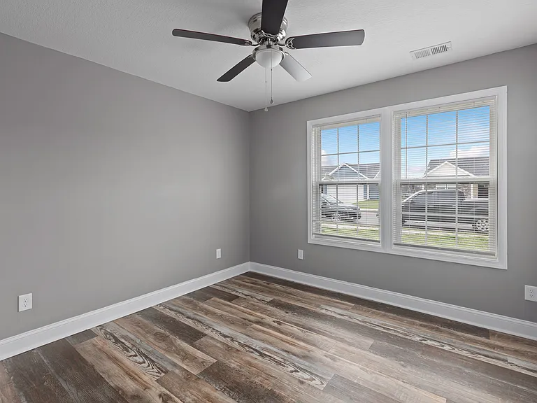 128 Michelle Ann Ct — Photo 6