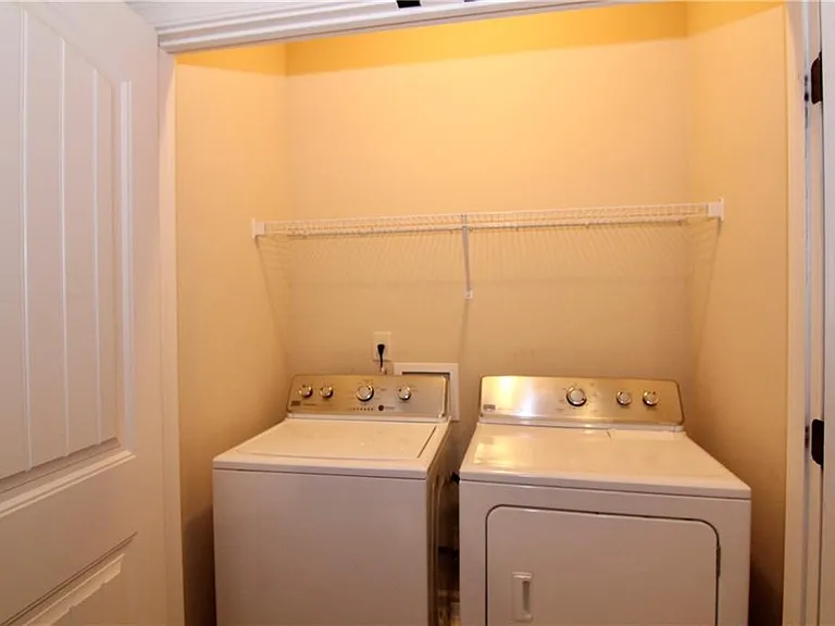 1660 Jardin Ct — Photo 23