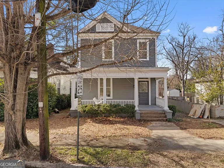 170 Rogers Ave — Photo 2