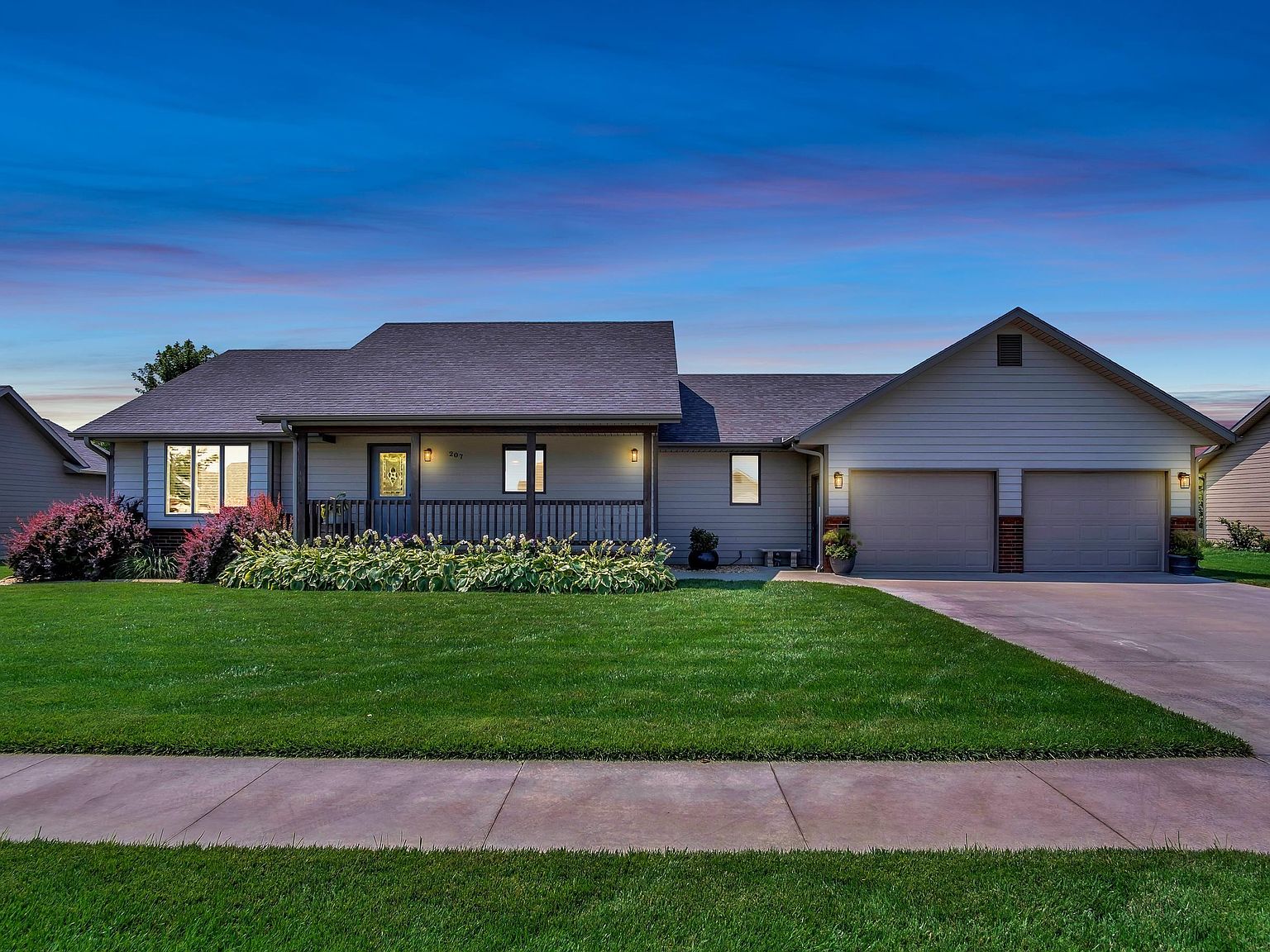 207 Unruh St, Moundridge, KS 67107 MLS 48840 Zillow