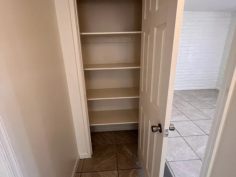 3639 S Yukon Pl — Photo 7