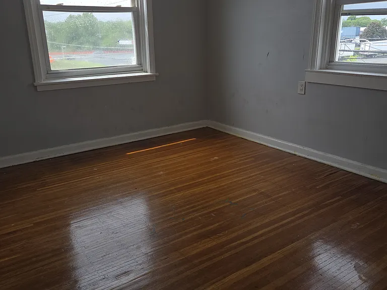 601 Randolph St — Photo 8