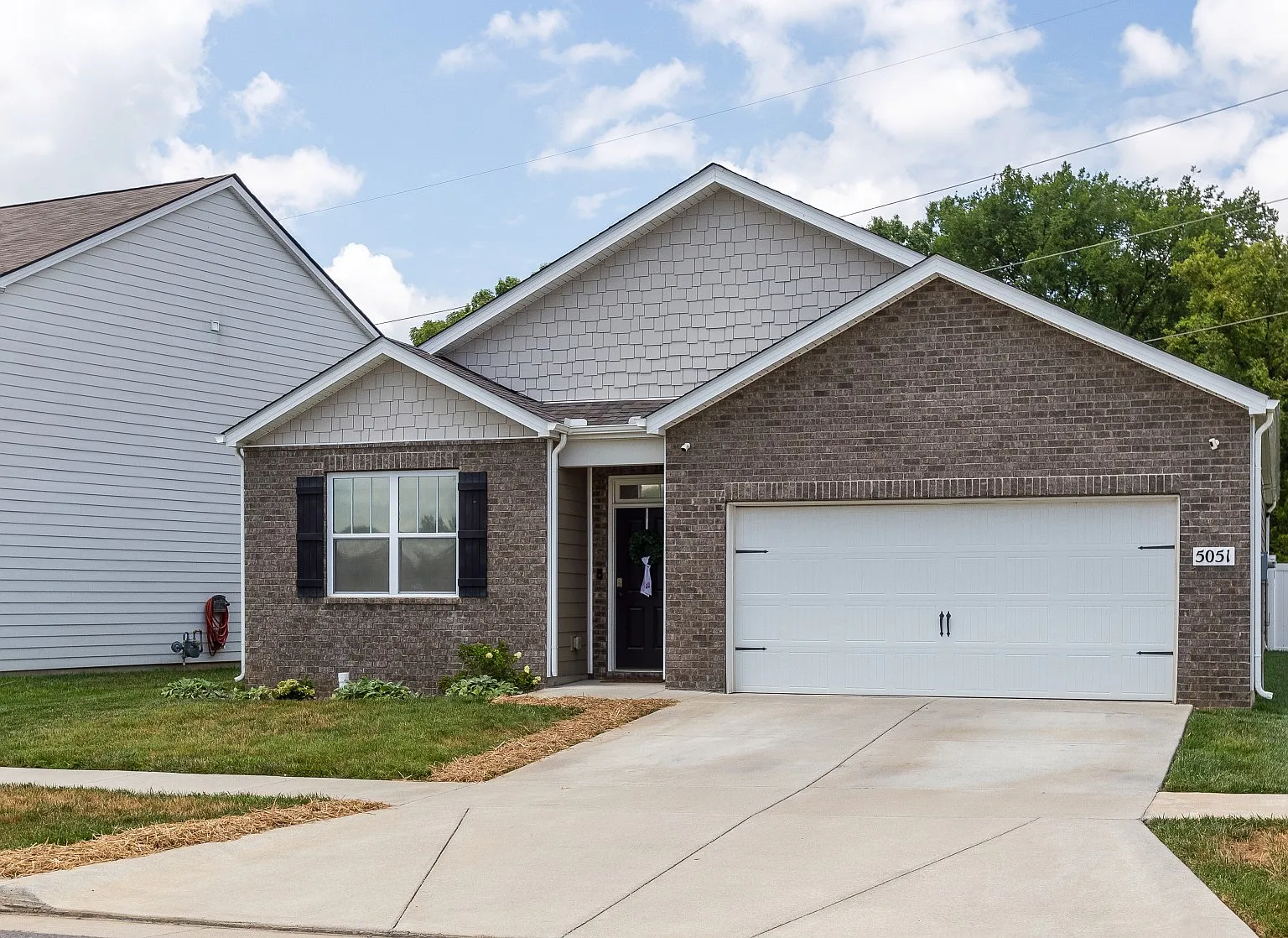 4 bed, 1774 sqft, $2,400 — Photo 2