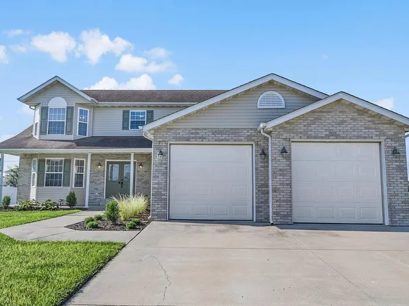 30 Black Wolf Run, Highland, IL 62249