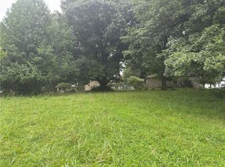 5415 NW Roanridge Rd, Kansas City, MO 64151