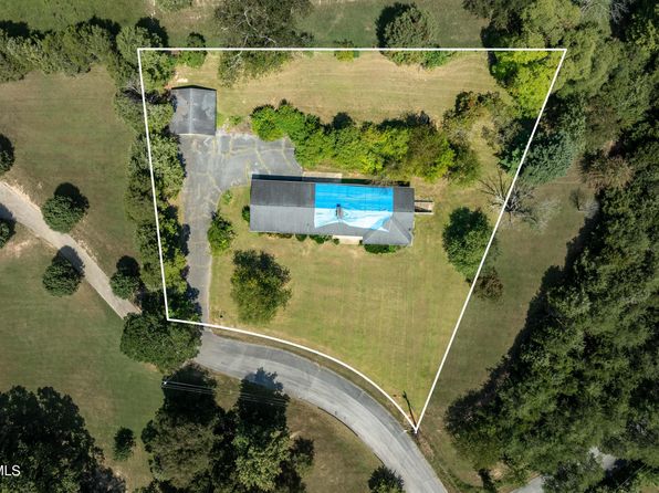 214 Bernard Ave, Church Hill, TN 37642