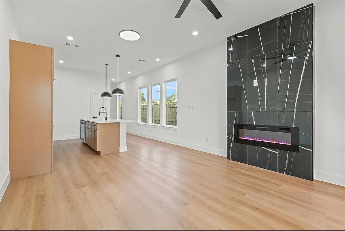 3 bed, 1750 sqft, $2,550 — Photo 4