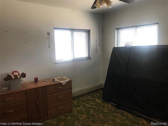 5th image of 7866 Stark Dr