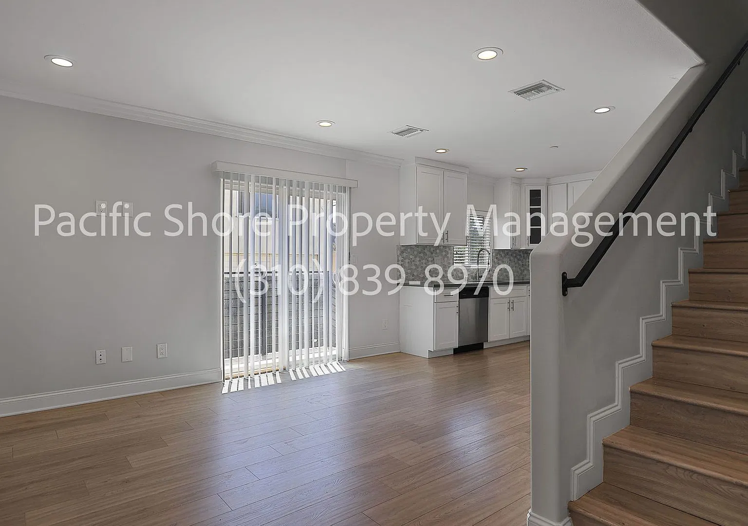 7205 S. La Cienega Apartments — Photo 2