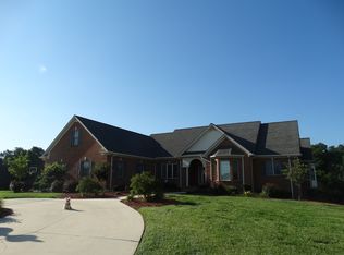 2675 Evins Mill Rd, Smithville, TN 37166