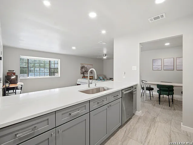 515 Oak Park Dr #515 — Photo 17