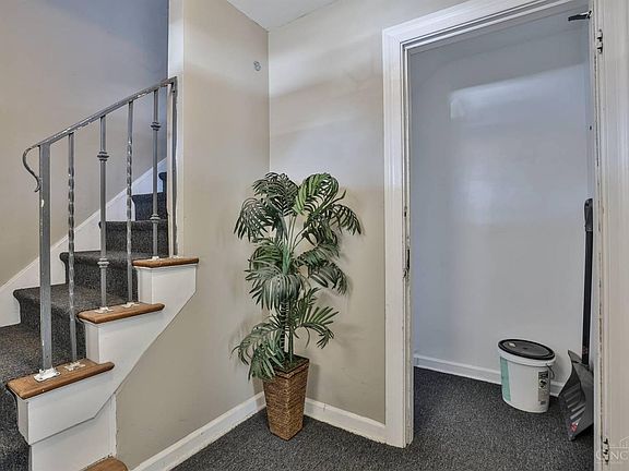 5th image of 3506 Schwartze Ave