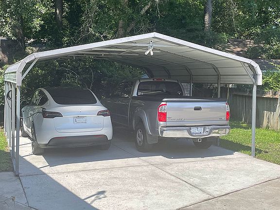 20 x 18 carport w electric