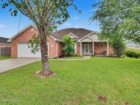 17394 Gentry Dr, Gulfport, MS 39503
