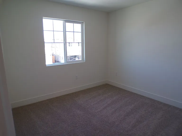 4333 Frontier Way — Photo 15