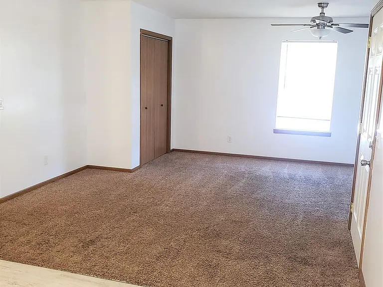 1119 Yuma St — Photo 5