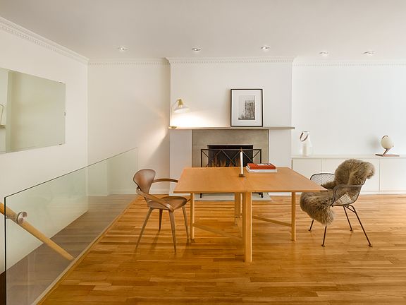 3rd image of 77 Horatio St