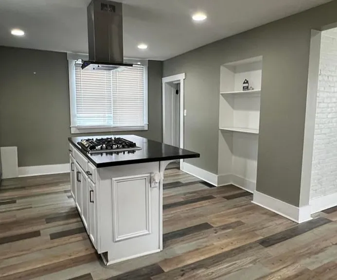 636 Rawlings St — Photo 3