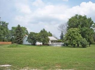 36532 N Fairfield Rd, Ingleside, IL 60041
