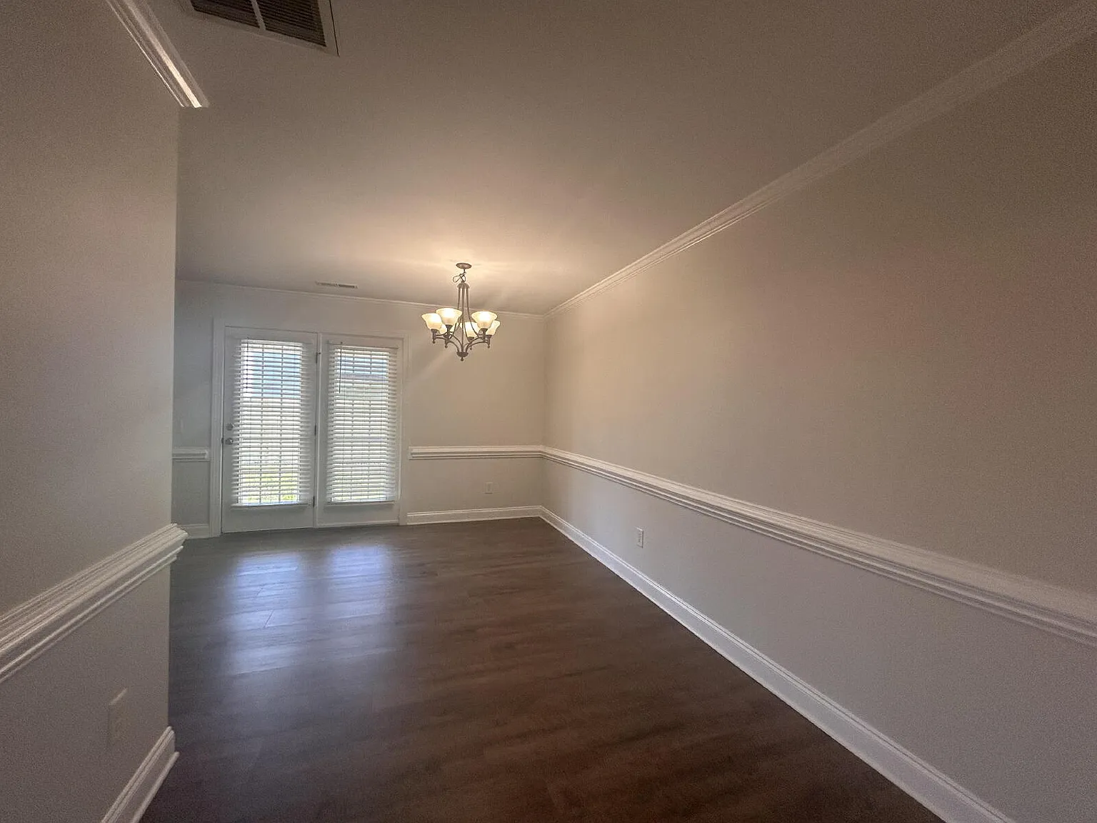 3 bed, 2.5 bath, 1716 sqft, $1,625 — Photo 4