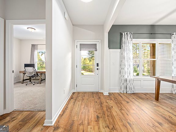 4th image of 100 Dove Creek Ct