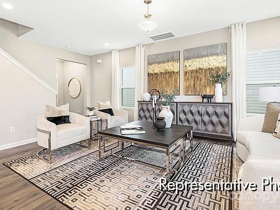 5th image of 1245 Freeman View Dr #113