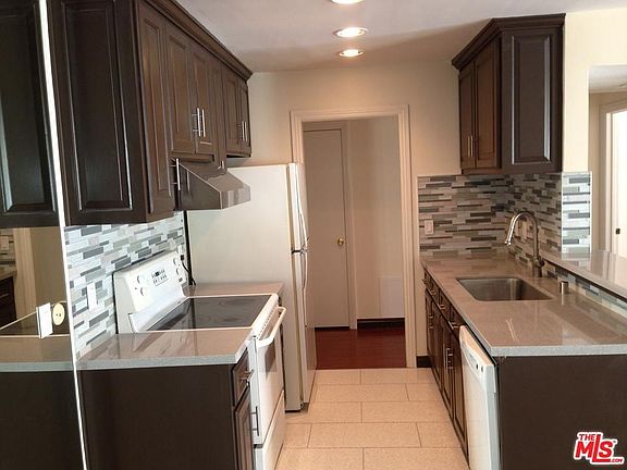 4th image of 8530 Holloway Dr APT 110
