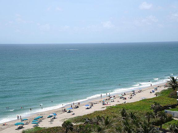 3rd image of 450 Ocean Dr APT 1001