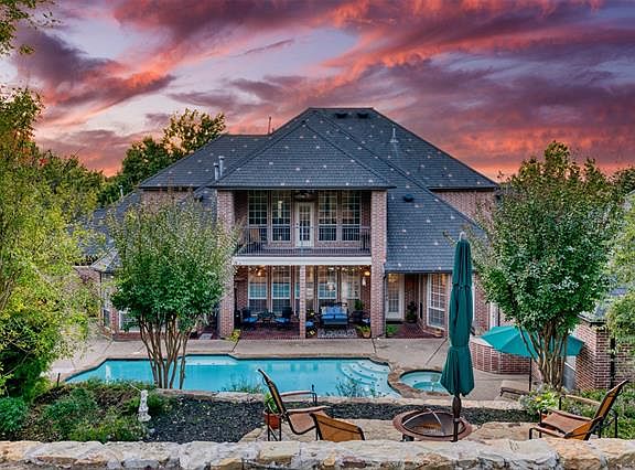 2nd image of 2405 Panorama Ct