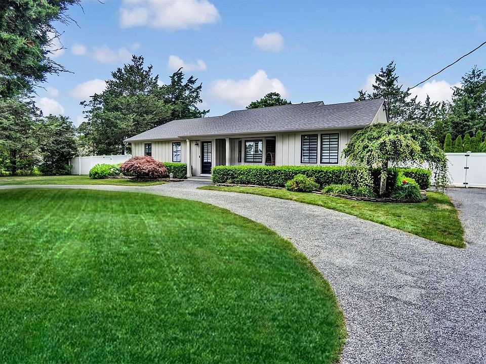 1st image of 28 Alanson Lane