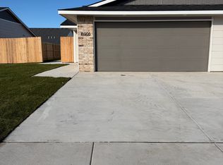 17000 W Lawson St, Goddard, KS 67052