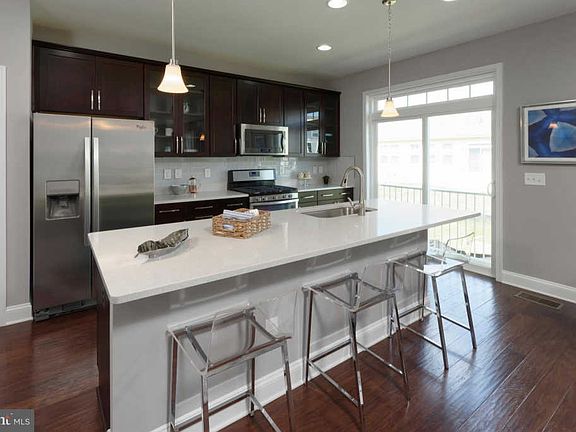 2nd image of 1313 Hudgins Farm Cir
