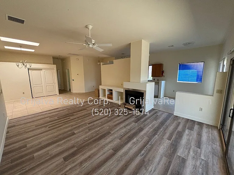 991 W Via De La Fonda — Photo 2