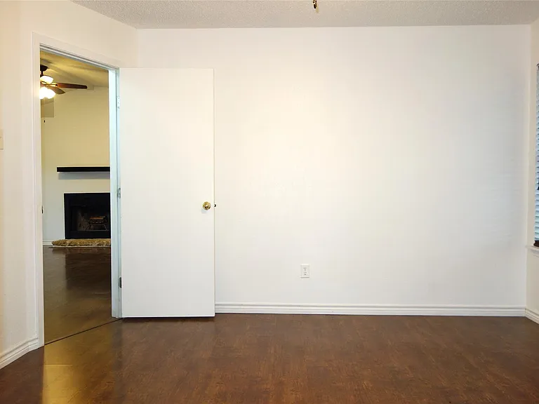 7014 Riverton Dr — Photo 13