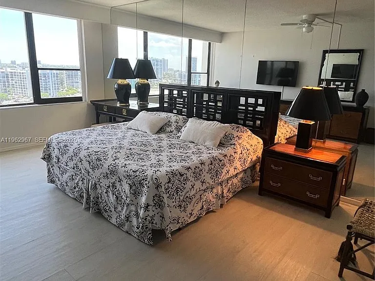 3505 S Ocean Dr #1201 — Photo 8